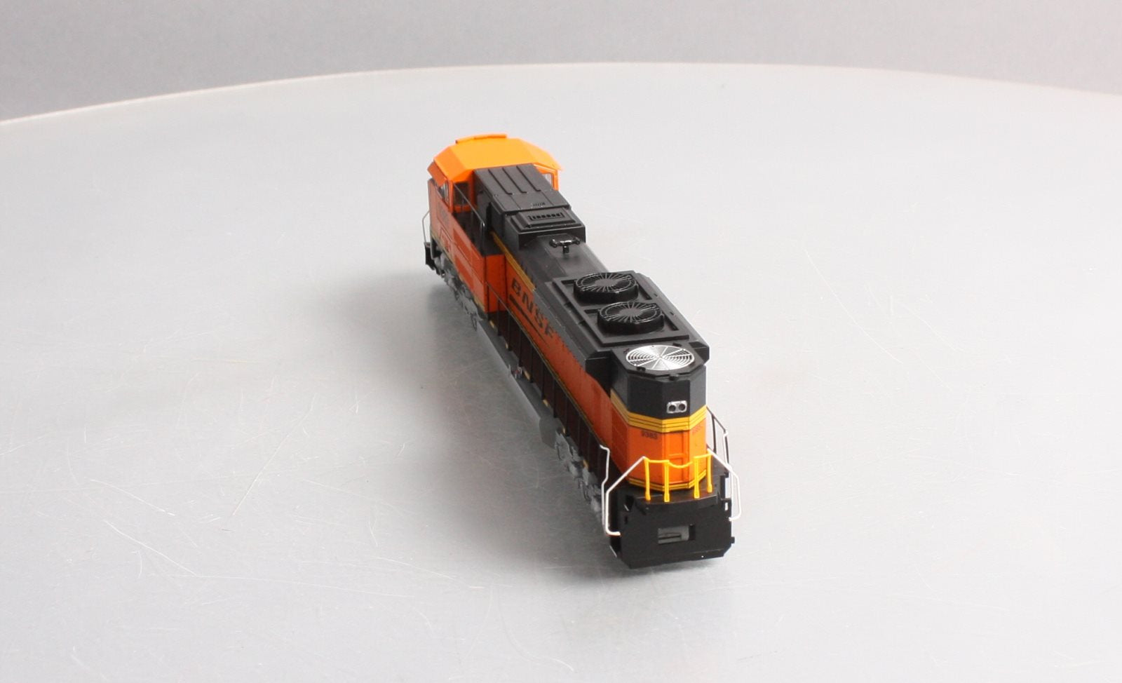 Walthers 910-9813 HO Burlington Northern Santa Fe EMD SD70ACe #9383