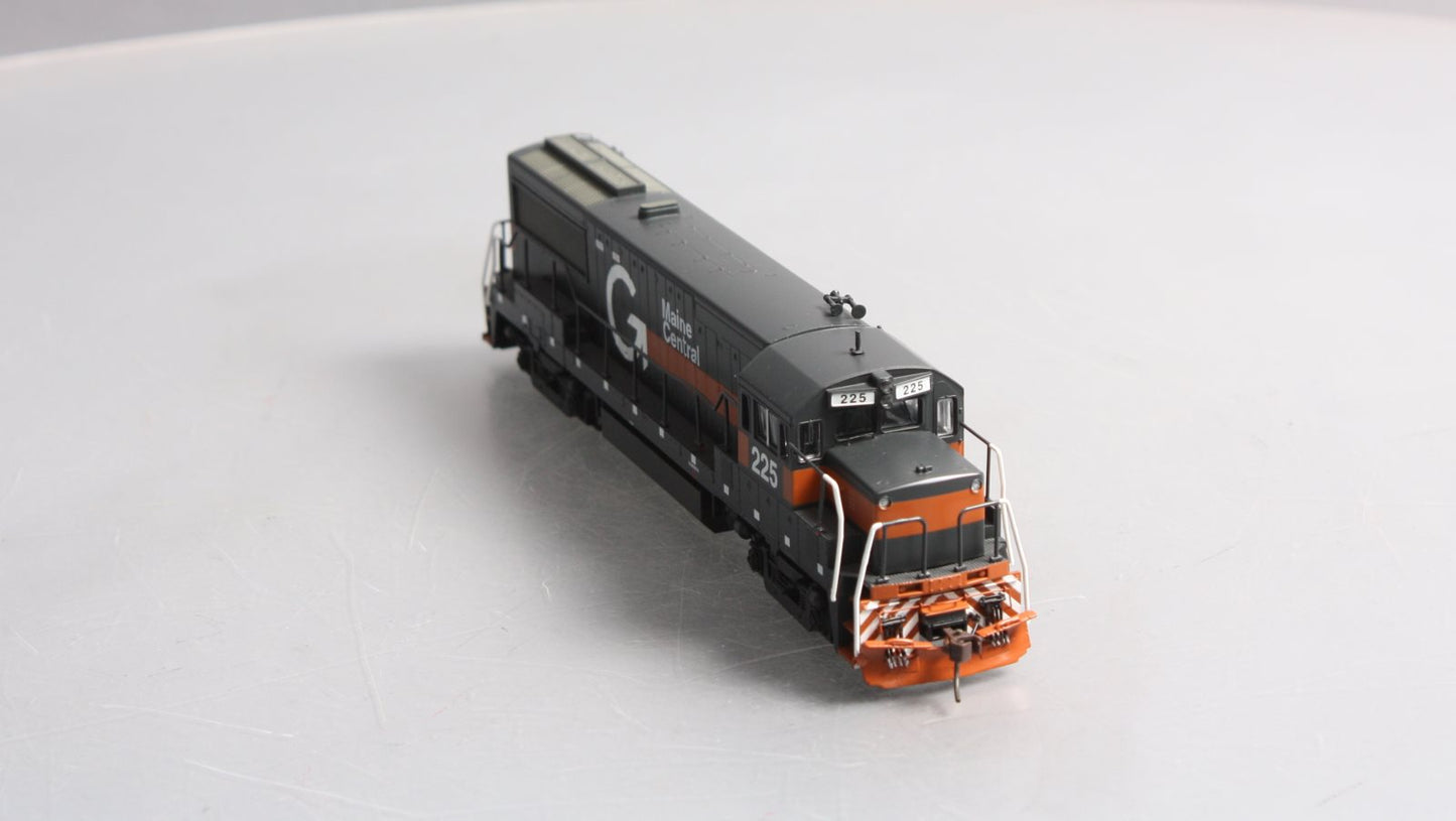 Bowser 691-23109 HO Maine Central GE U-25B Diesel Locomotive #225