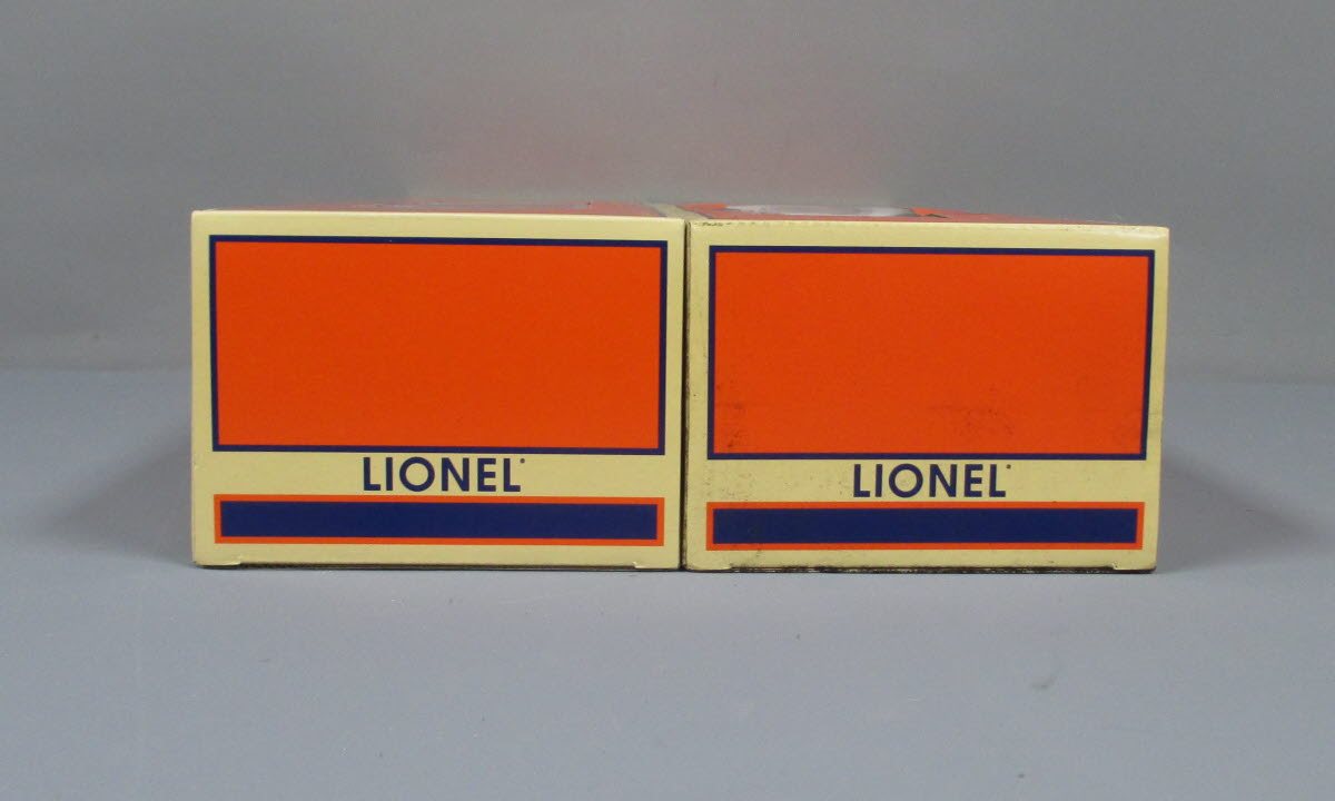 Lionel 6-25623 Milwaukee Road 18" Passenger Car (Pack of 2)