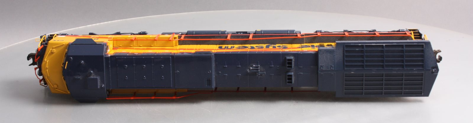 Lionel 6-38405 O Gauge CSX Heritage AC6000 Diesel Locomotive #8451