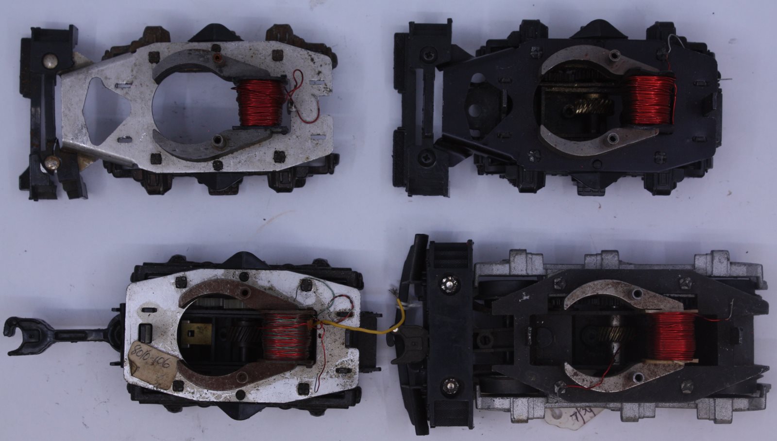 Acme 511-985 Diesel Motor Truck Chassis Assortment - Not Working (Bag of 4)