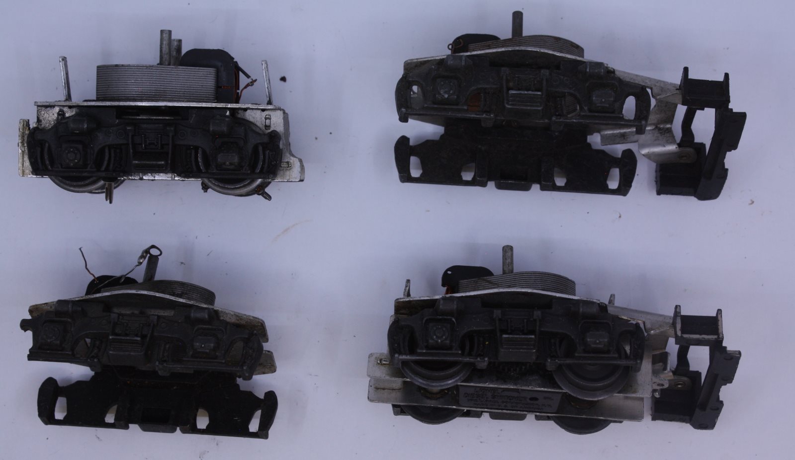 Acme 511-989 Diesel Motor Truck Chassis Assortment - Not Working (Bag of 4)