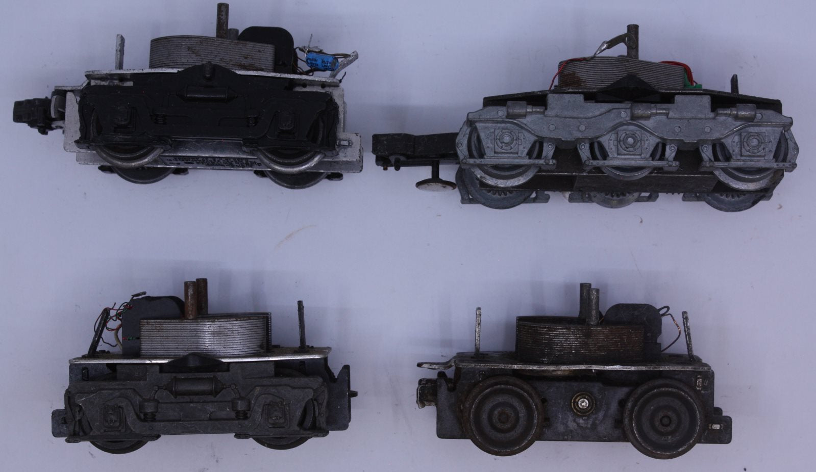 Acme 511-991 Diesel Motor Truck Chassis Assortment - Not Working (Bag of 4)