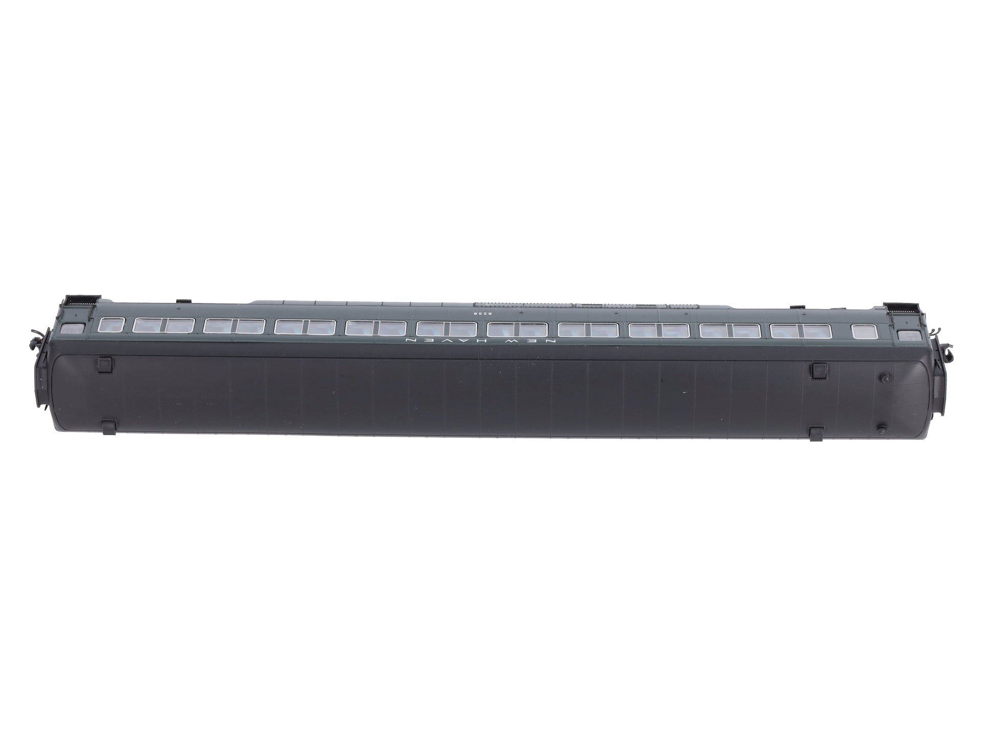 Rapido Trains 109012 HO New Haven 10-Window Coach Phase II #8258