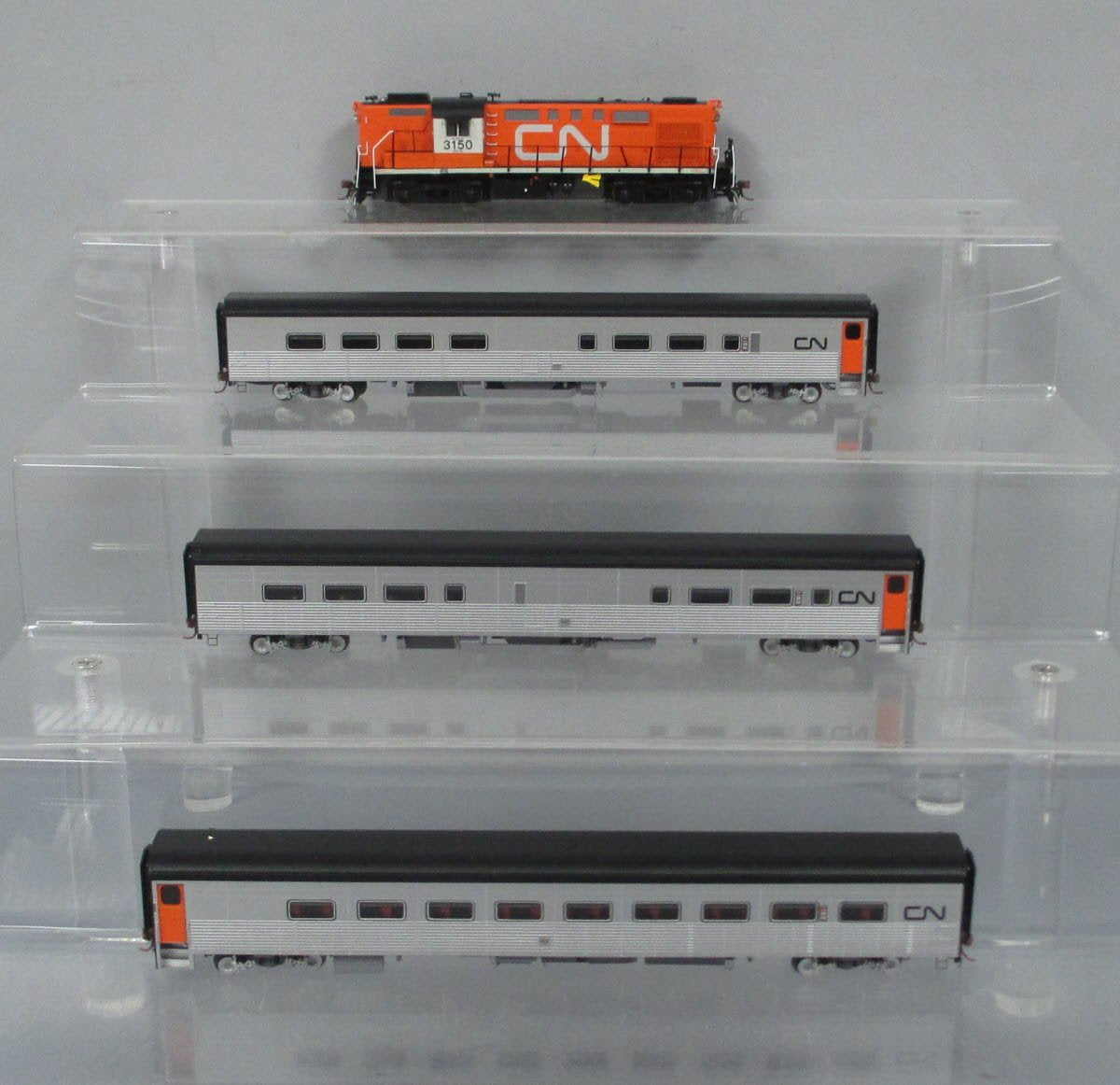 Rapido Trains 131501 HO Canadian National Tempo-Train Set w/ DCC/SND