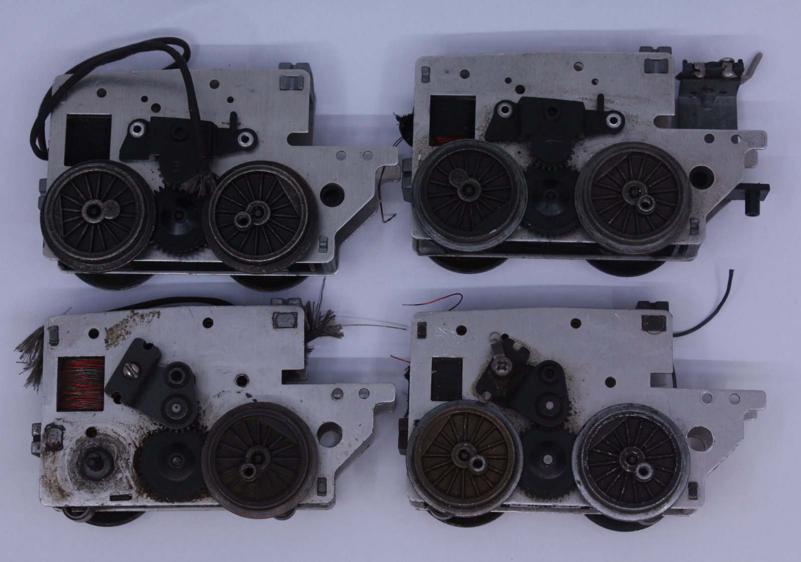 Acme 515-720 Steam Motor Chassis Assortment - Not Working (Bag of 4)