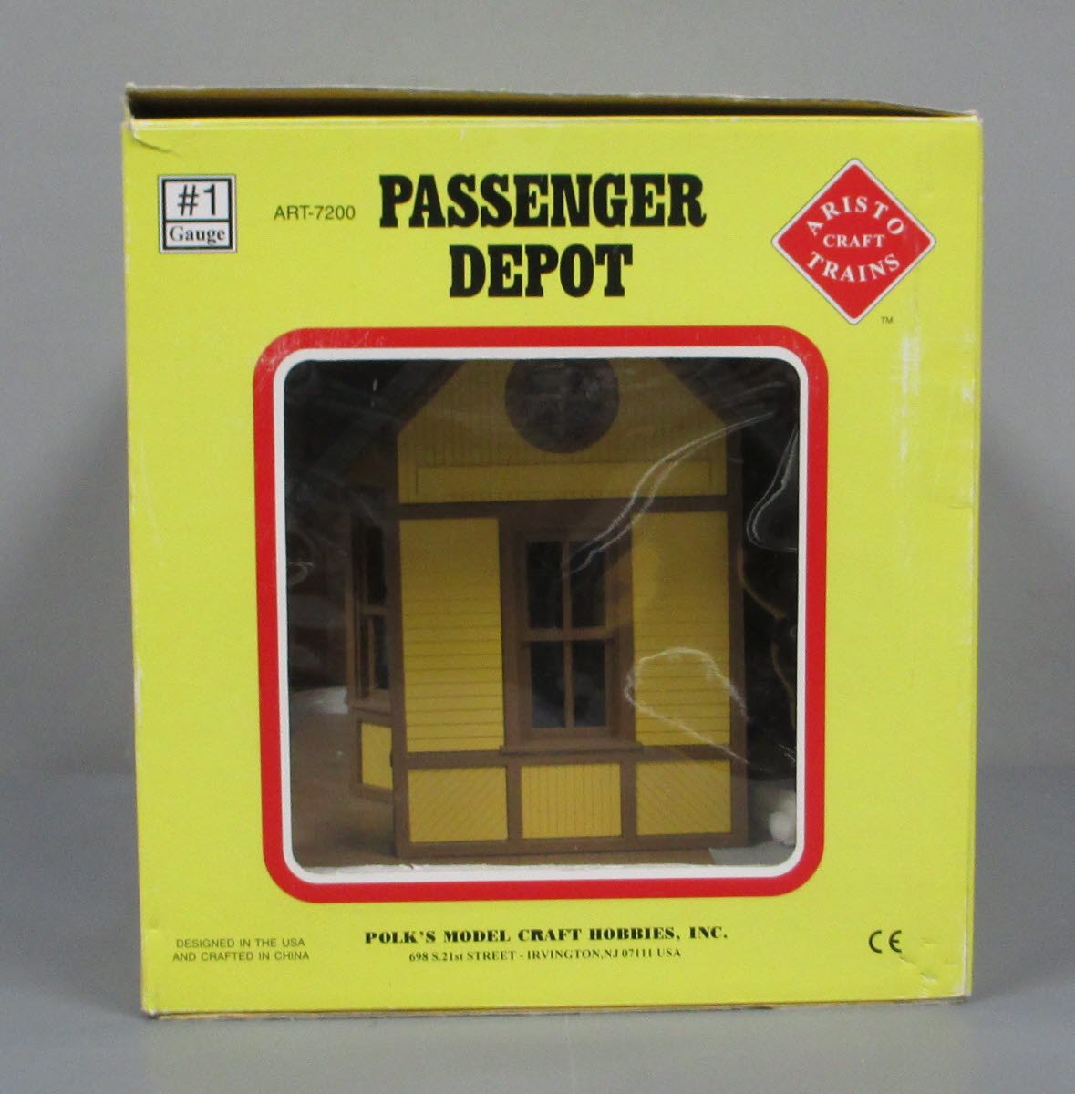 Aristo-Craft ART-7200 G Scale Passenger Depot