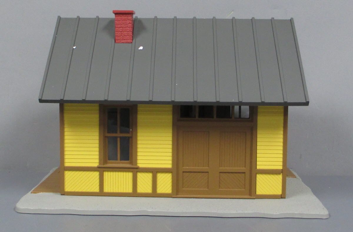 Aristo-Craft ART-7200 G Scale Passenger Depot