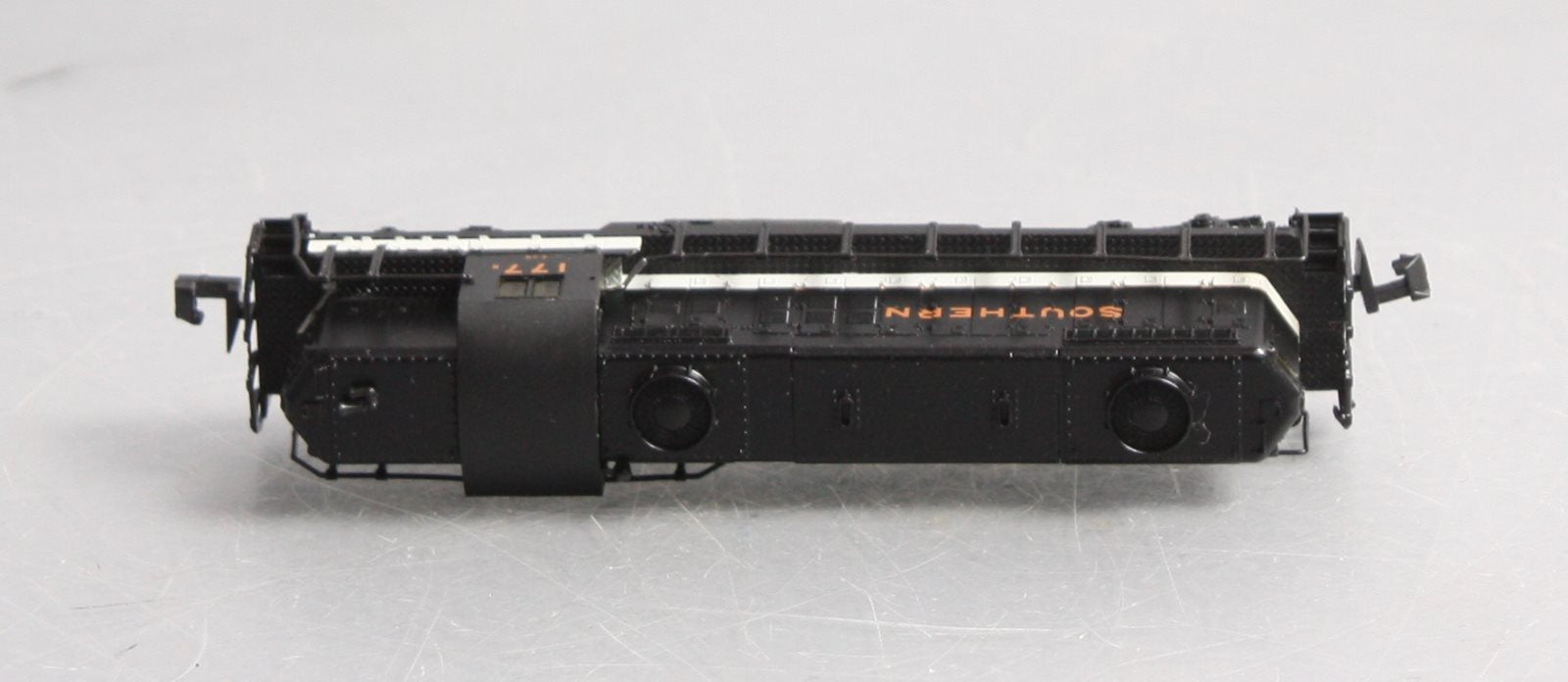 Life Like 7137 N Southern GP18 Diesel Locomotive #177