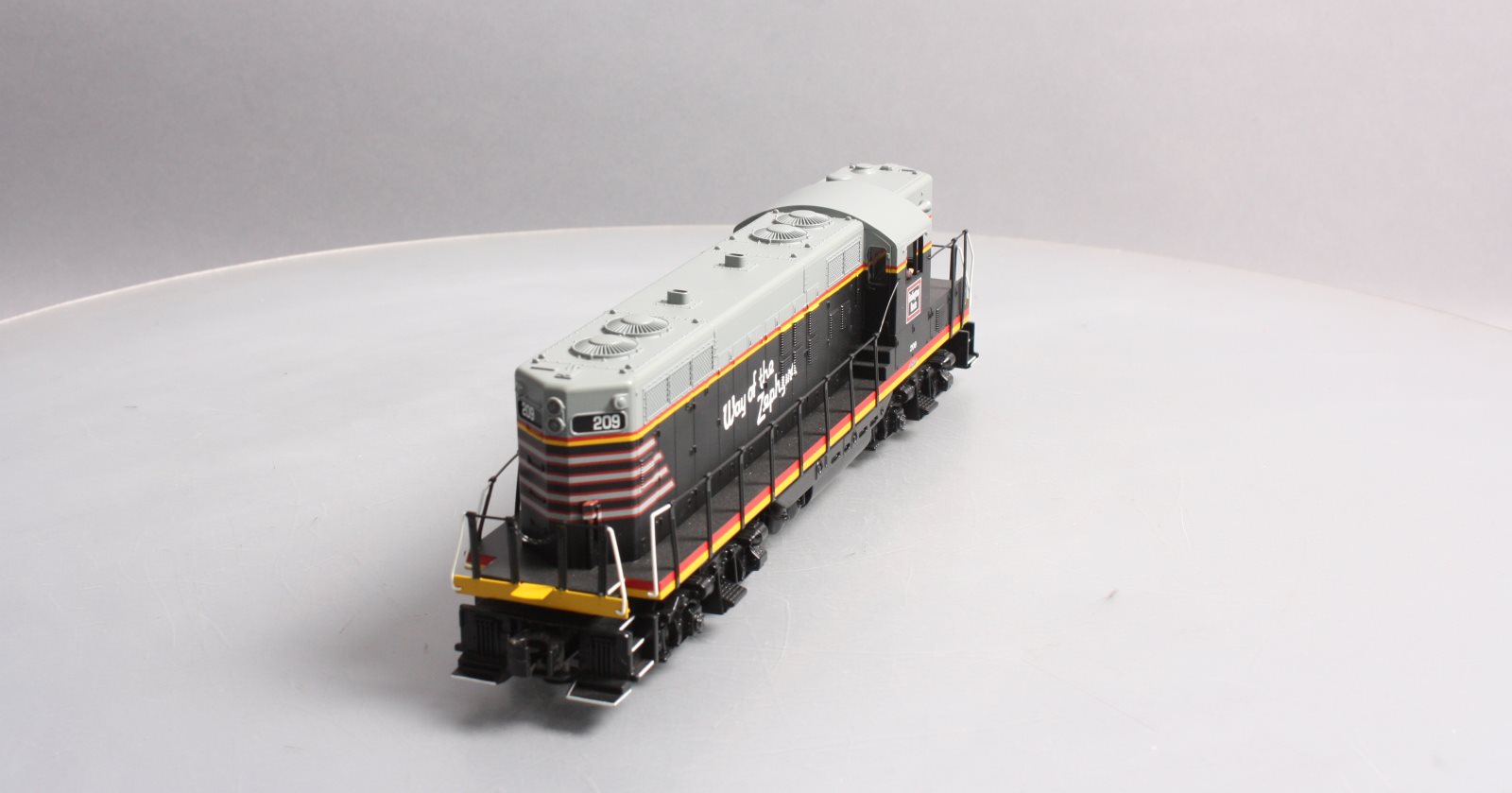 MTH 30-2719-3 Chicago, Burlington & Quincy GP-7 Non-Powered Diesel Engine #209
