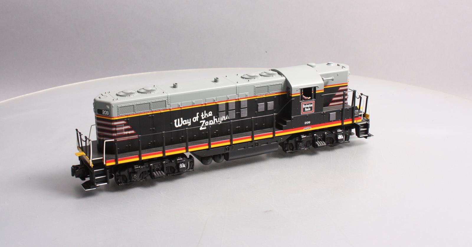 MTH 30-2719-3 Chicago, Burlington & Quincy GP-7 Non-Powered Diesel Engine #209