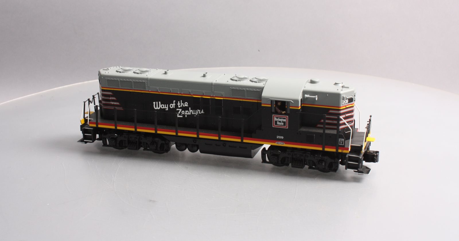 MTH 30-2719-3 Chicago, Burlington & Quincy GP-7 Non-Powered Diesel Engine #209