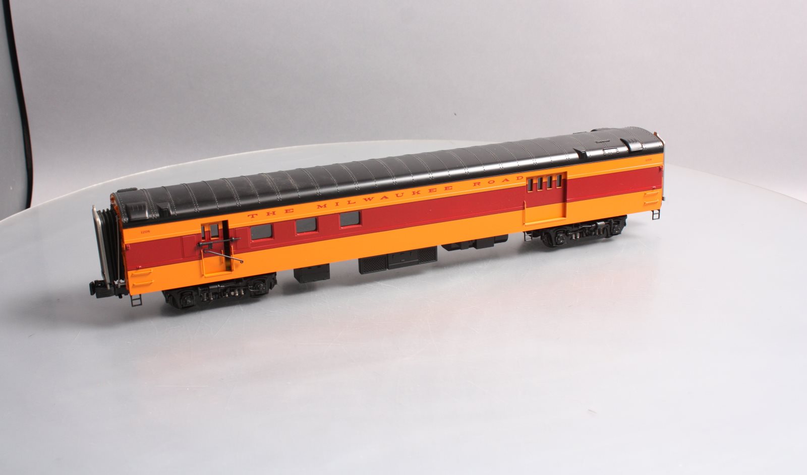 MTH 20-68112 Milwaukee Road 70' ABS RPO Passenger Car (Smooth)