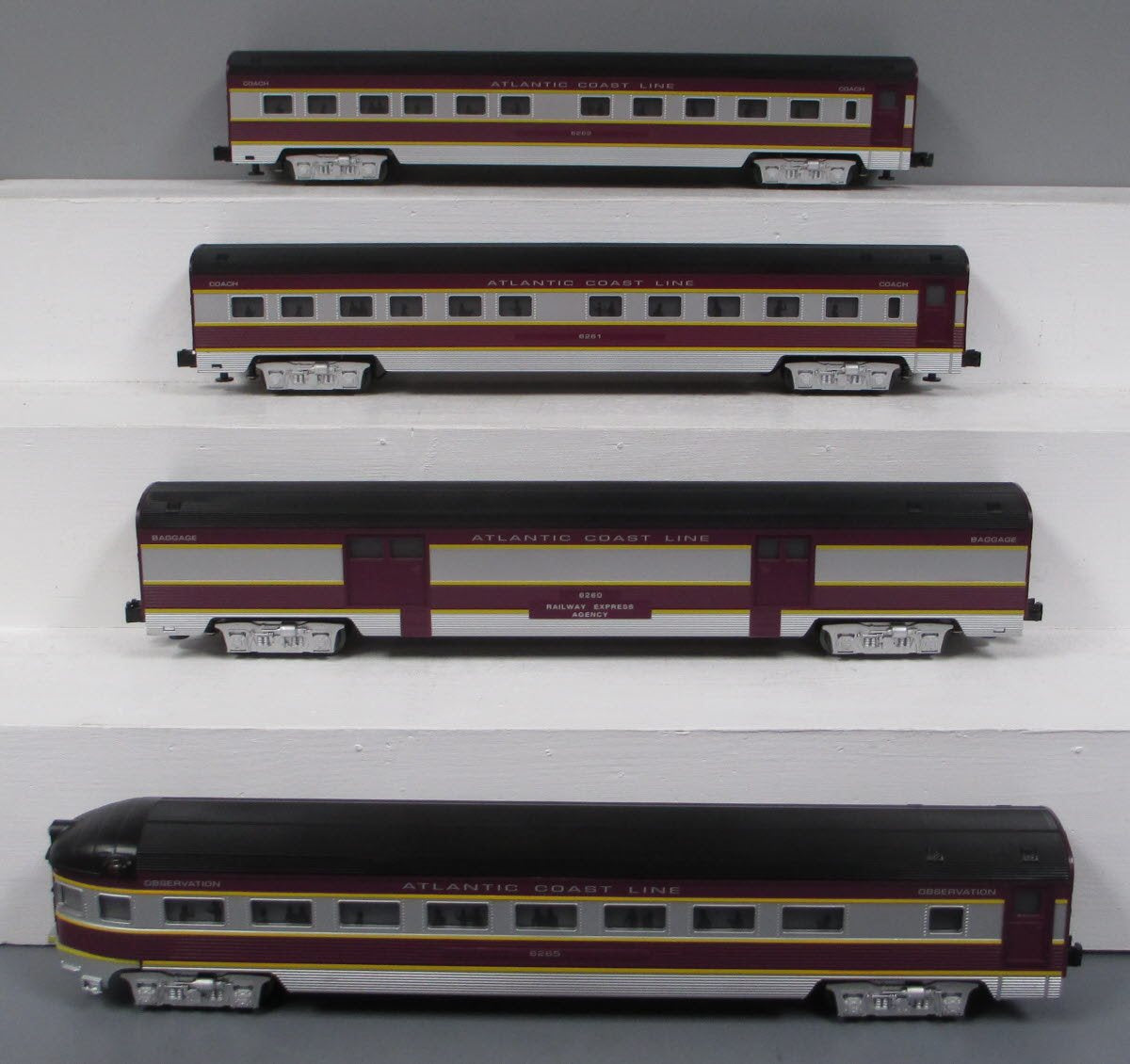 Williams 43151 Atlantic Coast Line Streamliner Passenger 4 Car Set