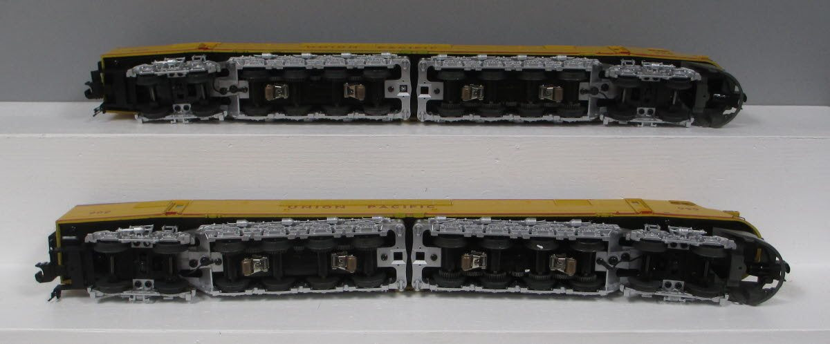 Lionel 6-34673 Vision UP Centipede AA Diesel Locomotive Set #998/#999