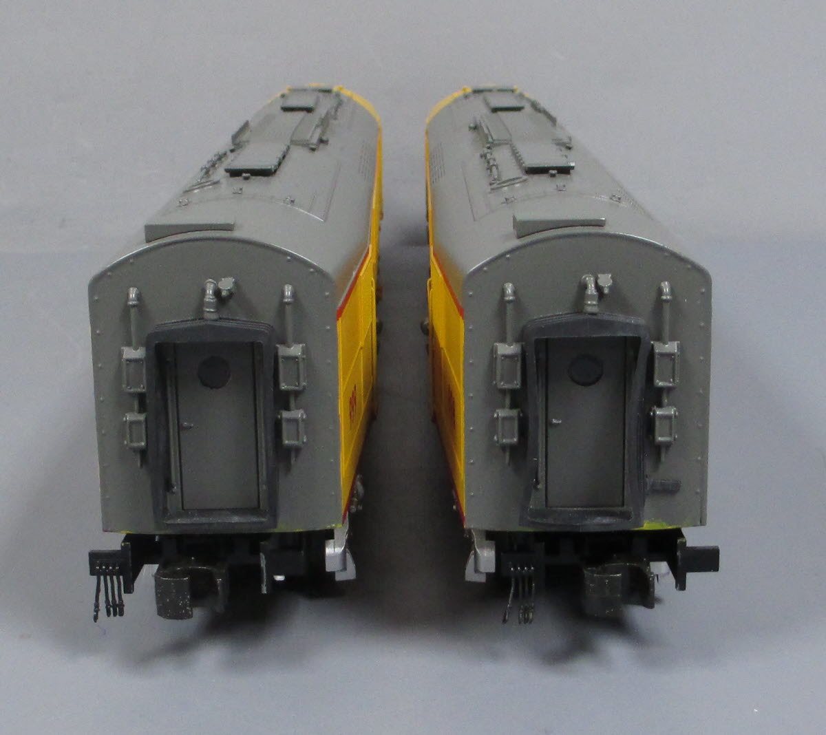Lionel 6-34673 Vision UP Centipede AA Diesel Locomotive Set #998/#999