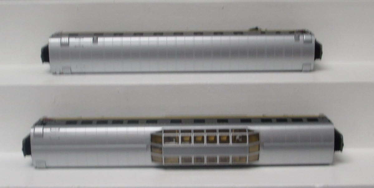 MTH 20-80008F O KCS 70' Streamlined Sleeper/Vista Dome Passenger Set (Set of 2)
