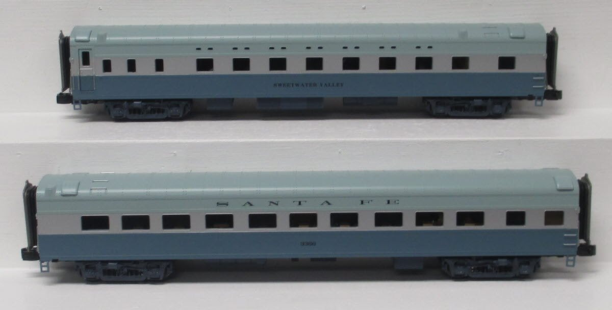MTH 20-66170 O Santa Fe Blue Goose 70' ABS Streamlined Sleeper/Diner 2-Car Set