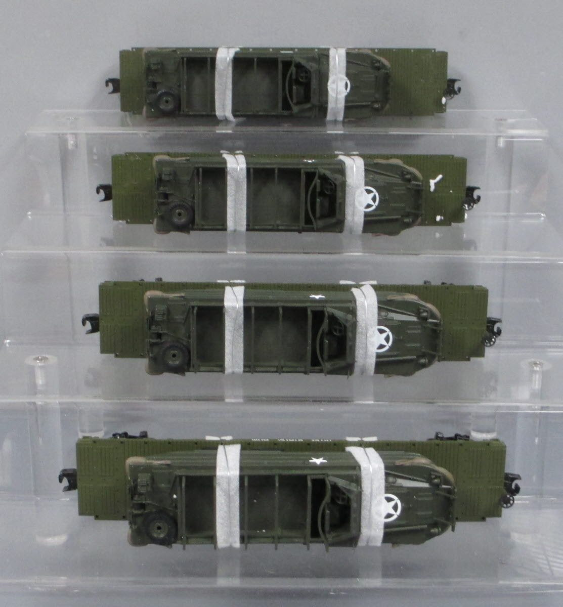 MTH 30-70105 O Gauge U.S. Army Flat Car with GMC DUKW 353 4-Car Set