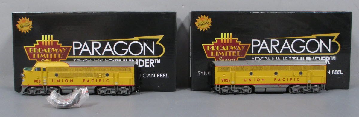 Broadway Limited 4825 HO Union Pacific EMD F3 A/B Diesel Locomotive #905/905B