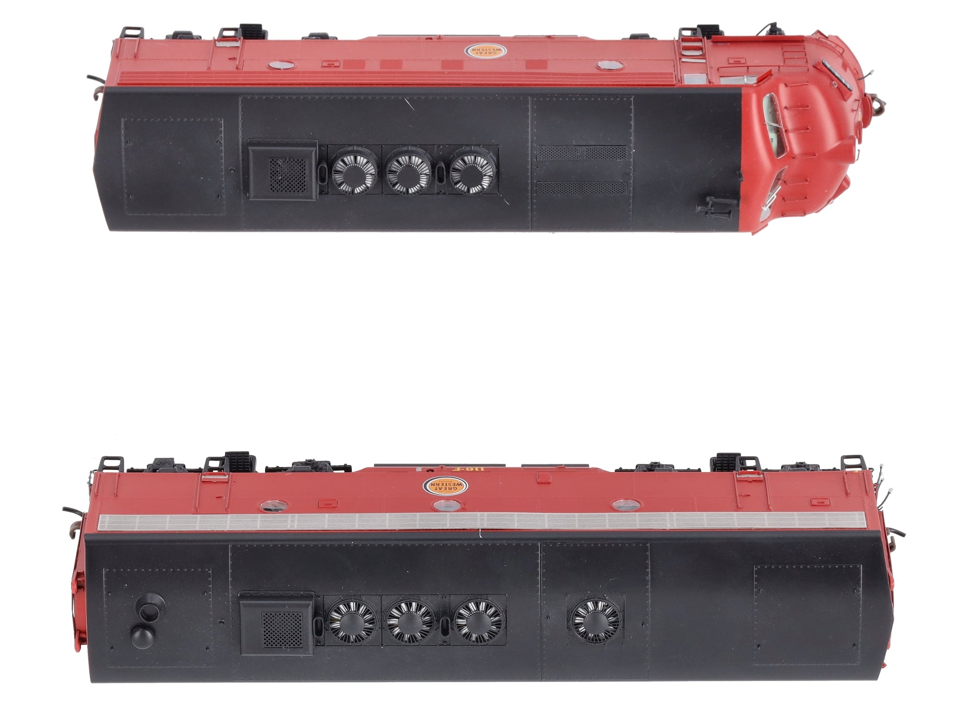 Athearn G22598 HO CGW/Freight/Passenger F3A/F7B Diesel Locomotive #114a, #116f