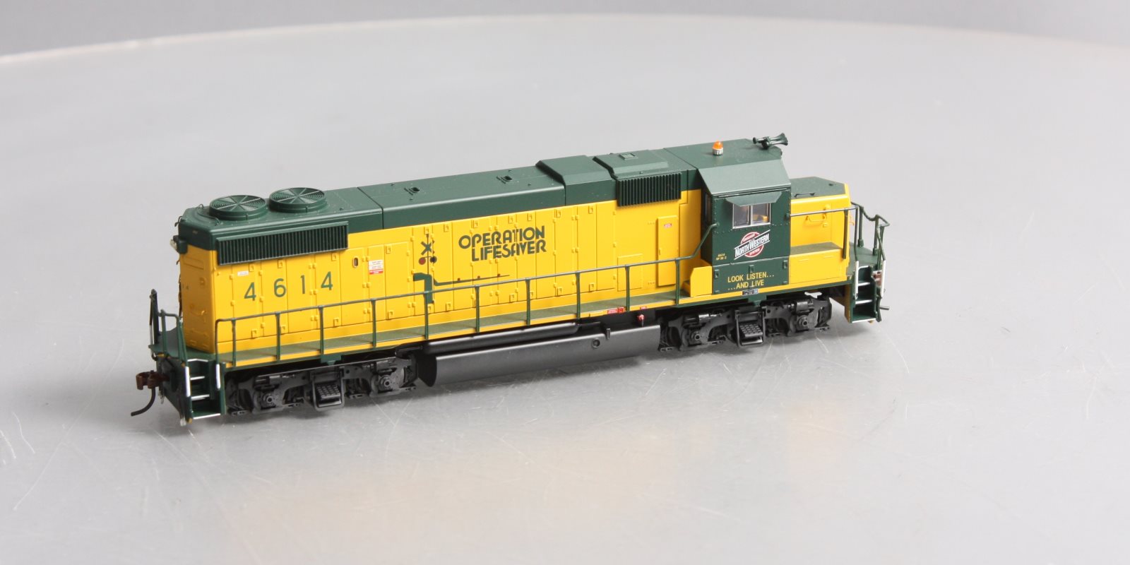 Atlas 10000024 HO C&NW GP38-2 Diesel Locomotive #4614