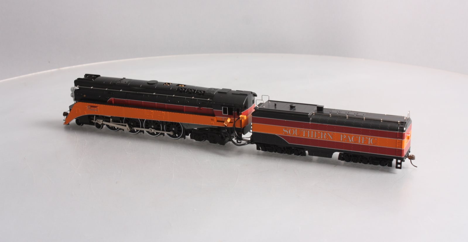 Bachmann 50202 HO Scale SP GS4 4-8-4 Steam Locomotive & Tender
