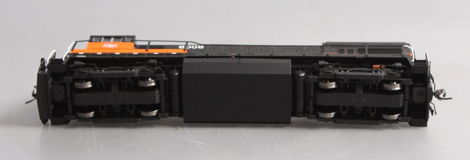 Atlas 10001159 HO Milwaukee Road Silver U30B Phase 2 Diesel Locomotive #6006
