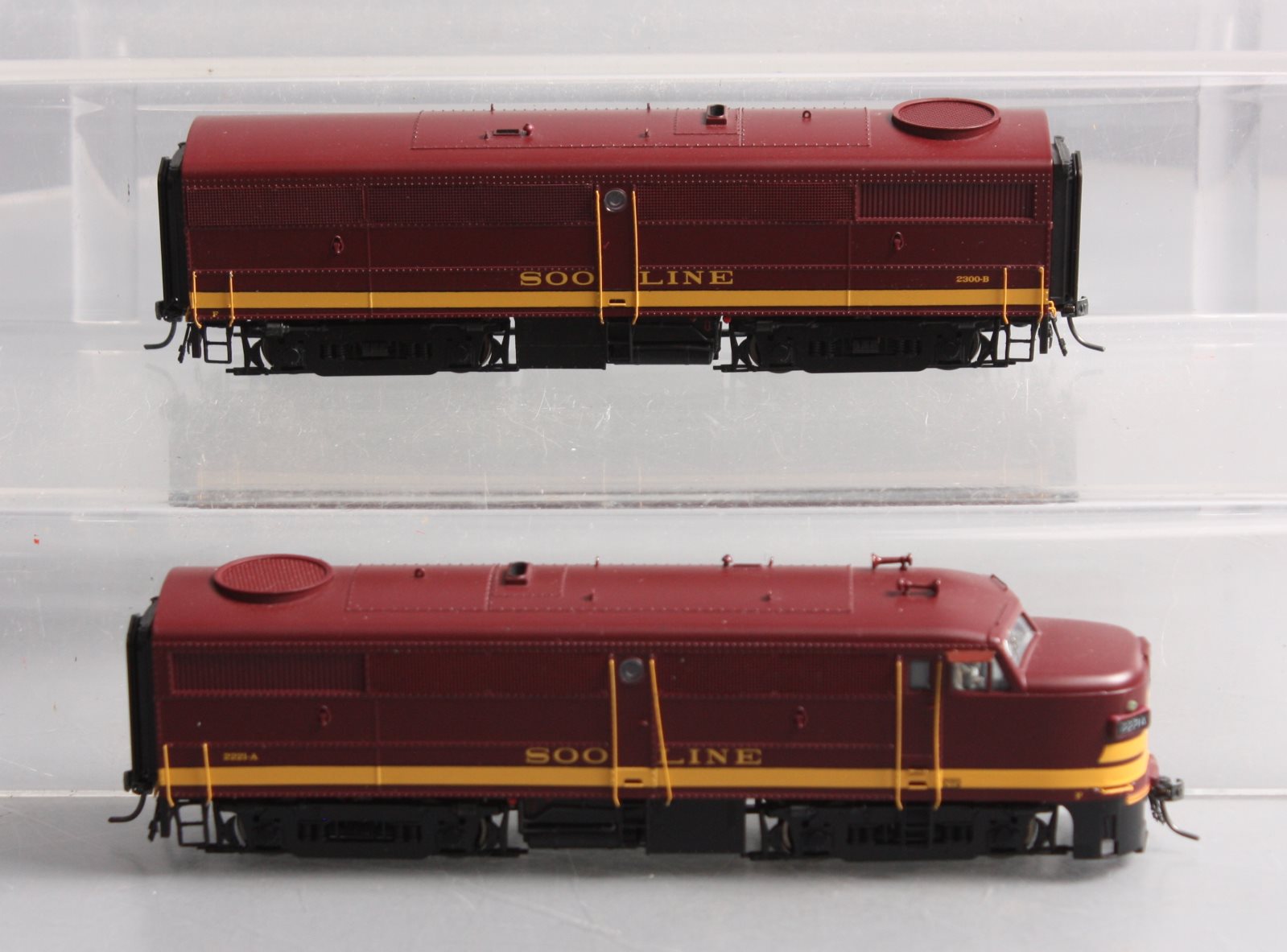 MTH 80-2200-0 HO SOO Line Alco FA-1 A/A Diesel Locomotive Set (Set of 2)