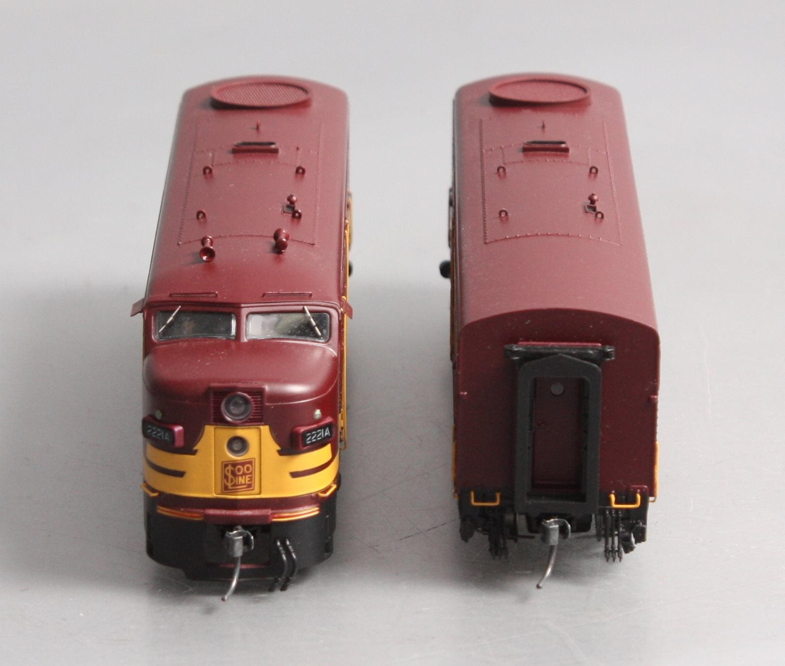 MTH 80-2200-0 HO SOO Line Alco FA-1 A/A Diesel Locomotive Set (Set of 2)