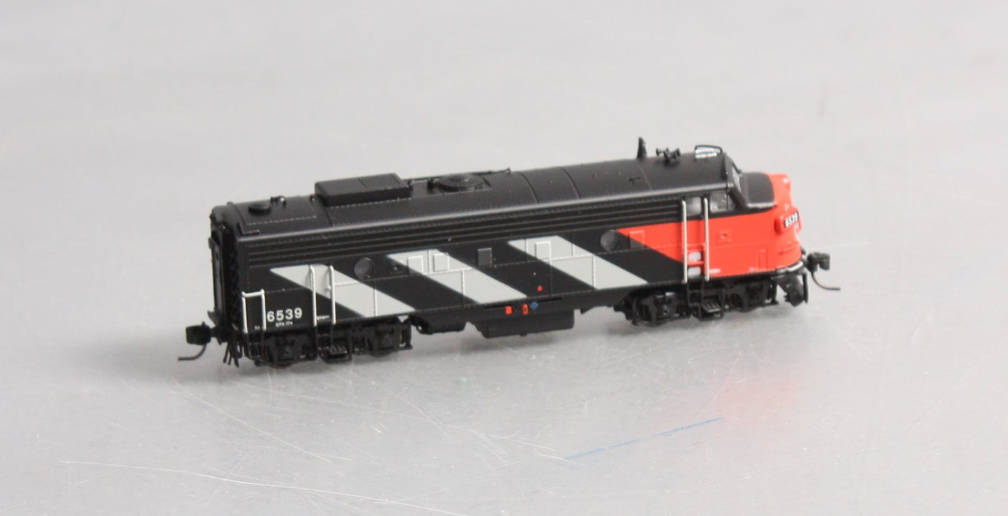 Rapido Trains 530508 N Canadian National FP9A Locomotive #6539 w/sd