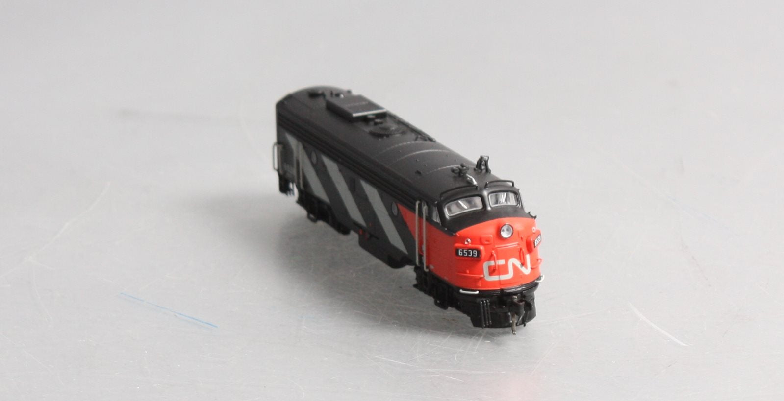 Rapido Trains 530508 N Canadian National FP9A Locomotive #6539 w/sd