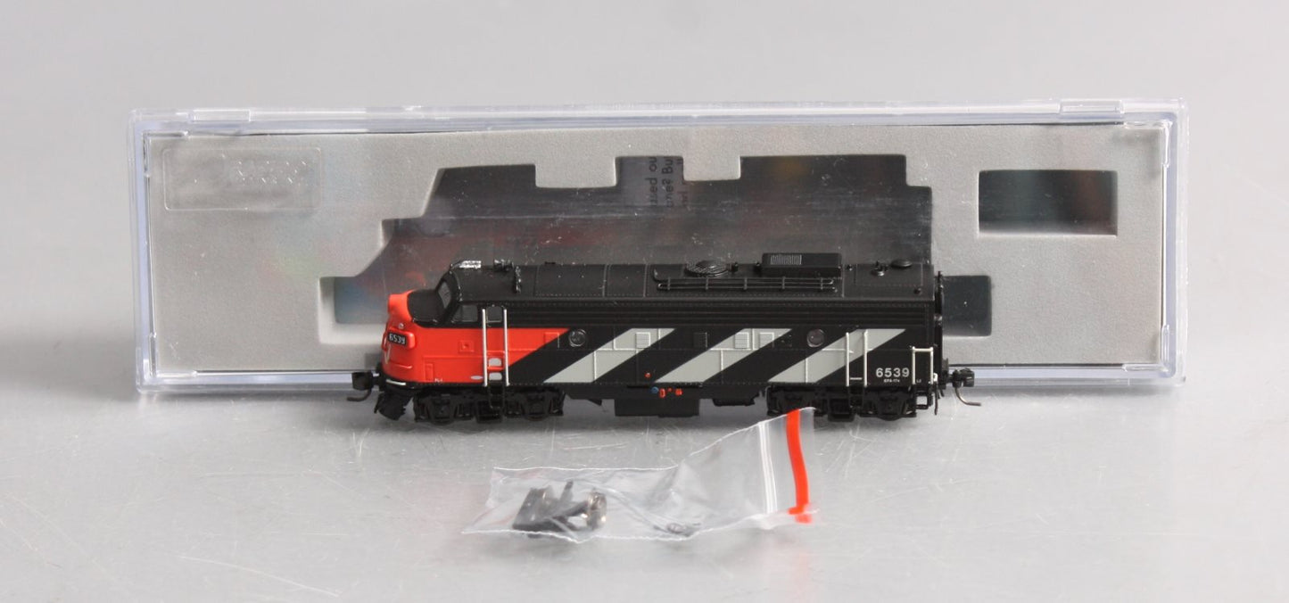 Rapido Trains 530508 N Canadian National FP9A Locomotive #6539 w/sd