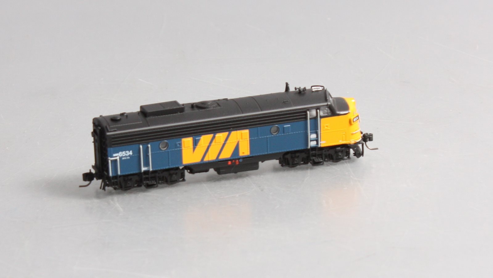 Rapido Trains 530513 N VIA Rail Canada FP9A Locomotive #6534 w/DCC & Sound