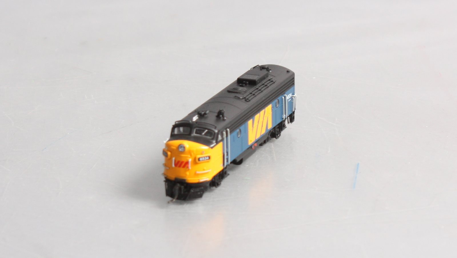Rapido Trains 530513 N VIA Rail Canada FP9A Locomotive #6534 w/DCC & Sound
