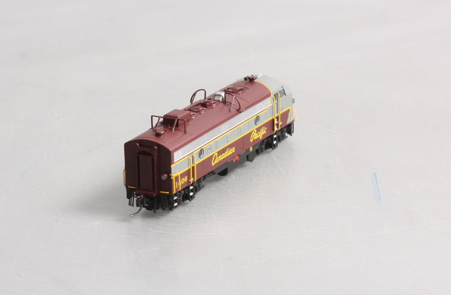 Rapido Trains 530525 N Canadian Pacific FP9A Locomotive #1406 w/sd