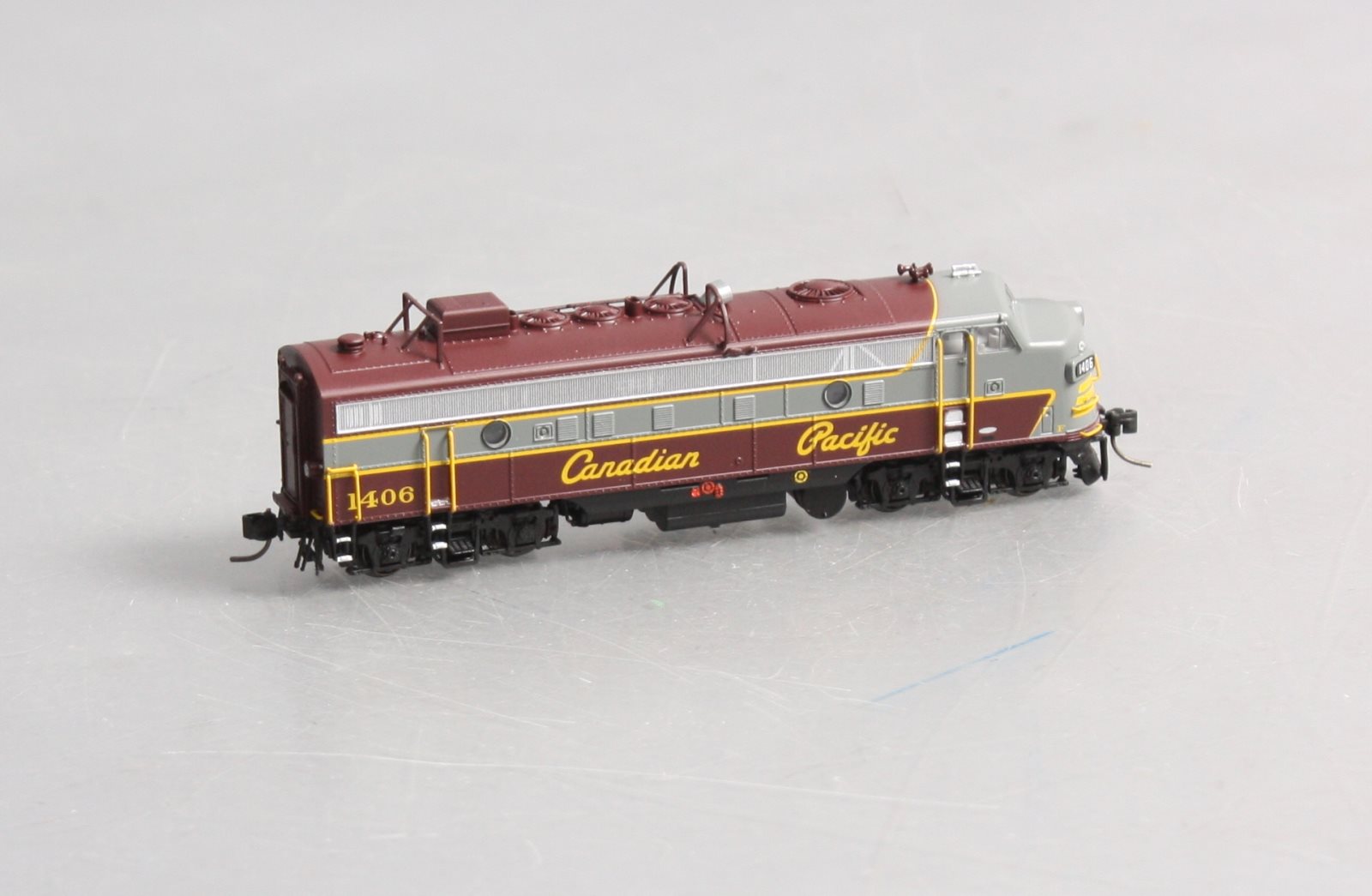 Rapido Trains 530525 N Canadian Pacific FP9A Locomotive #1406 w/sd