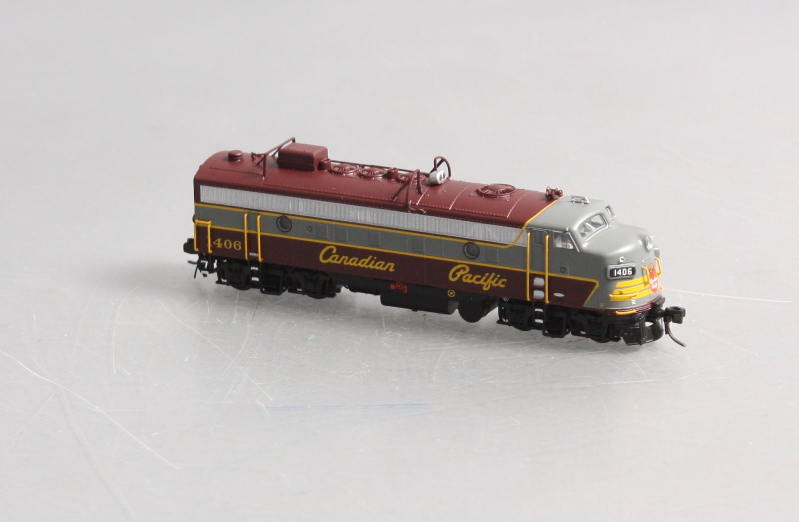 Rapido Trains 530525 N Canadian Pacific FP9A Locomotive #1406 w/sd
