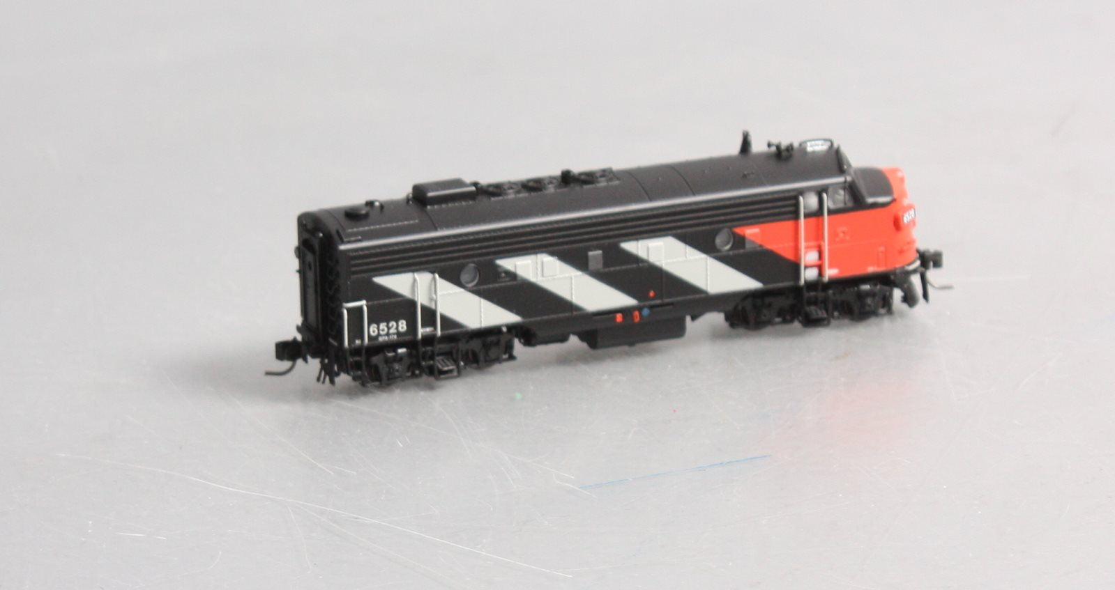 Rapido Trains 530006 N Canadian National CN FP9A Diesel Locomotive #6528