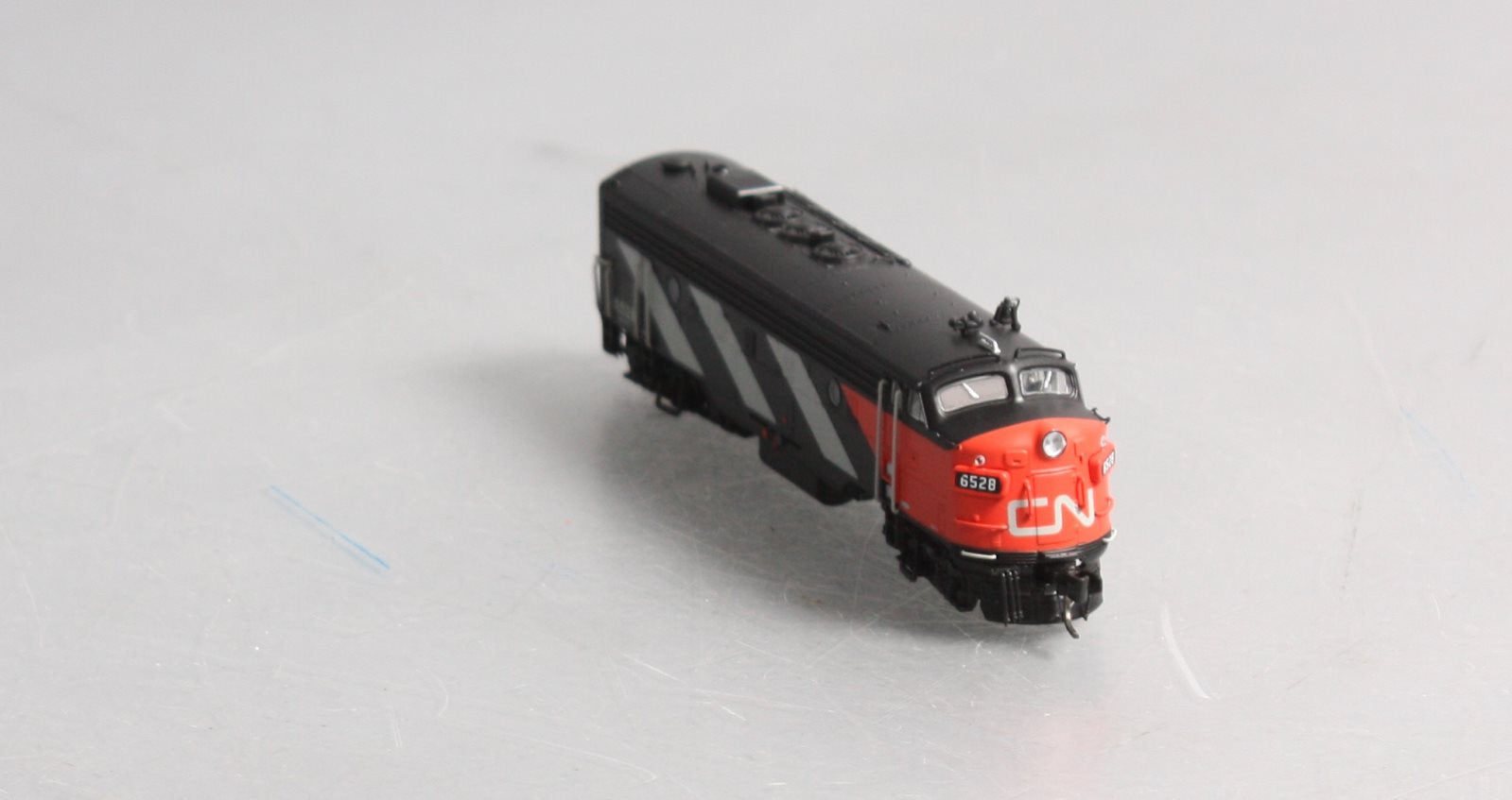 Rapido Trains 530006 N Canadian National CN FP9A Diesel Locomotive #6528
