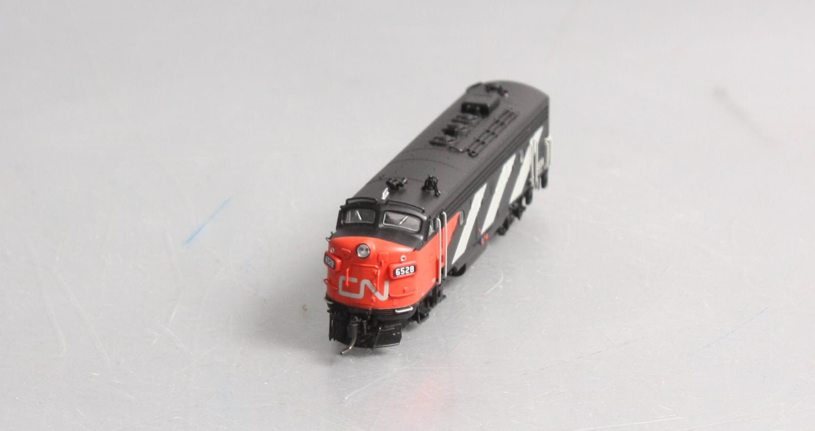 Rapido Trains 530006 N Canadian National CN FP9A Diesel Locomotive #6528