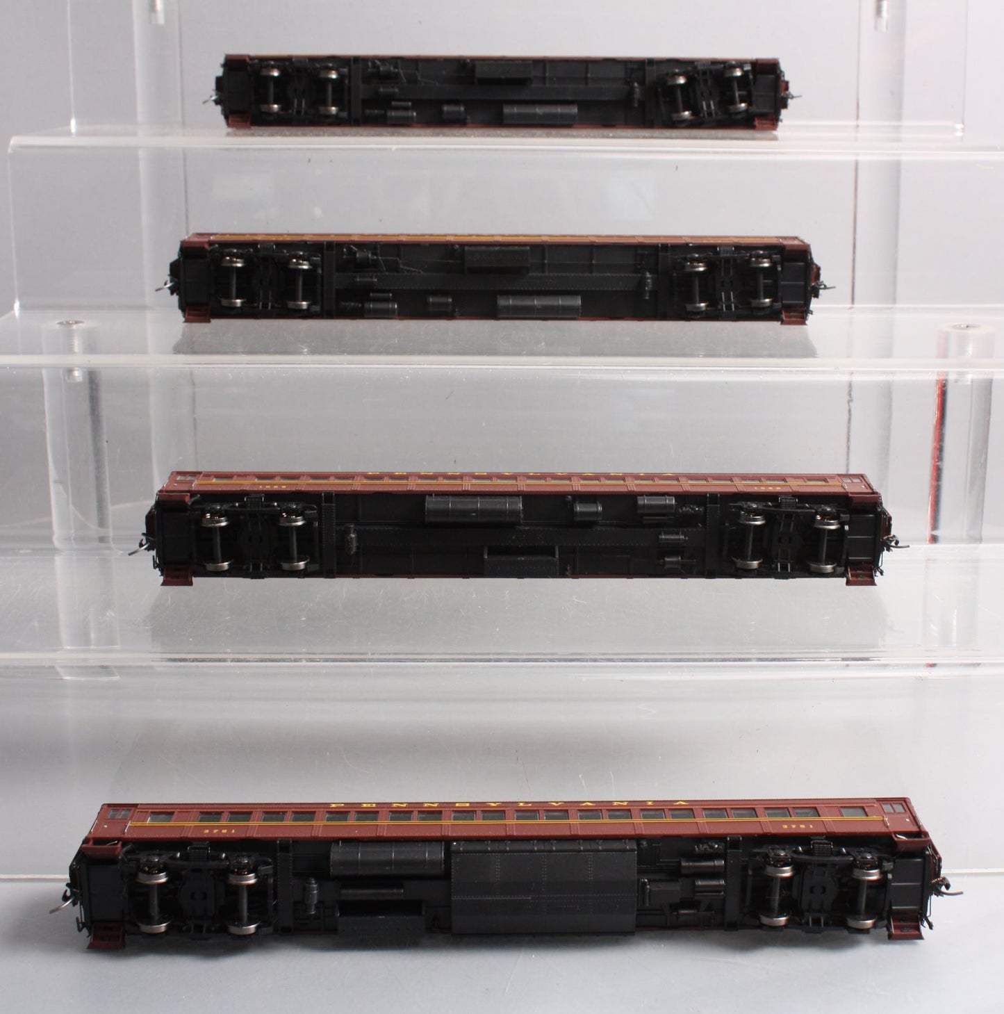 Broadway Limited 4367 HO Pennsylvania Railroad PRR P70 Coach (Set of 4)