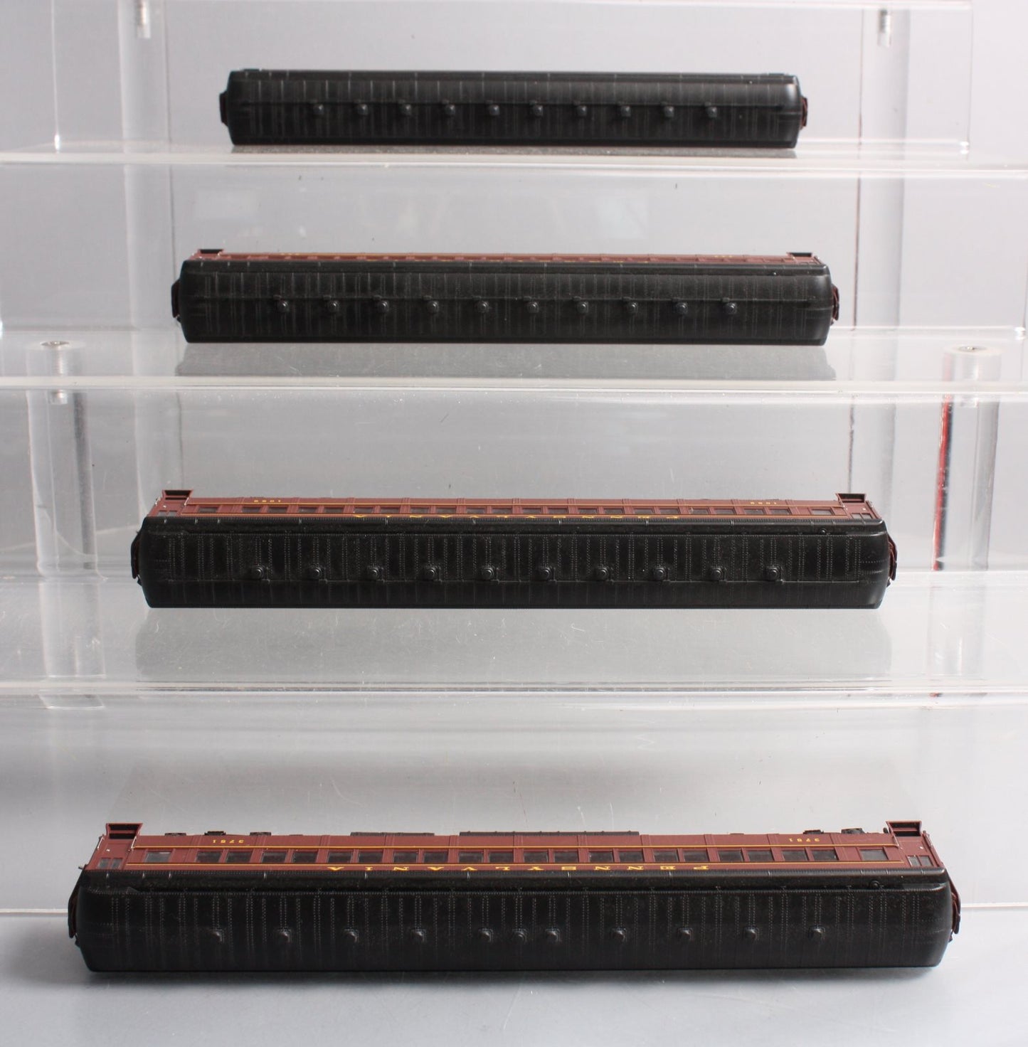 Broadway Limited 4367 HO Pennsylvania Railroad PRR P70 Coach (Set of 4)