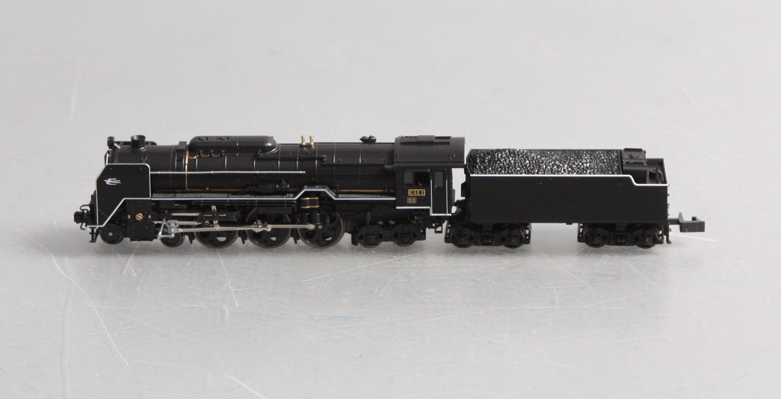 Kato 2017-8 N Tokaido Line Steam Locomotive & Tender # C622