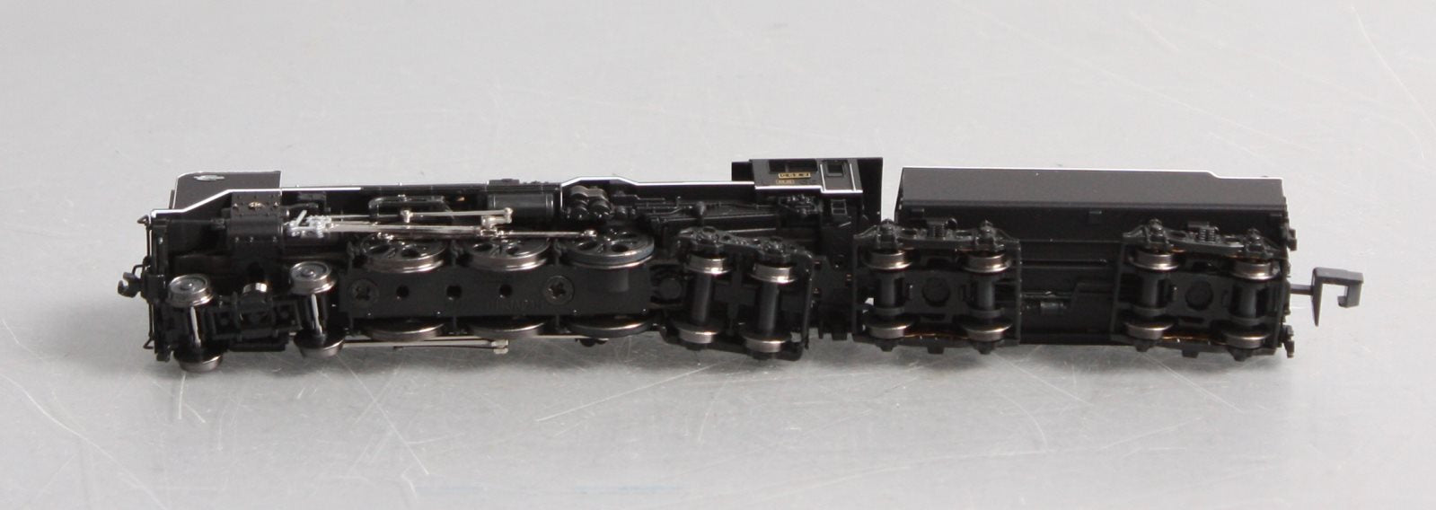 Kato 2017-8 N Tokaido Line Steam Locomotive & Tender # C622