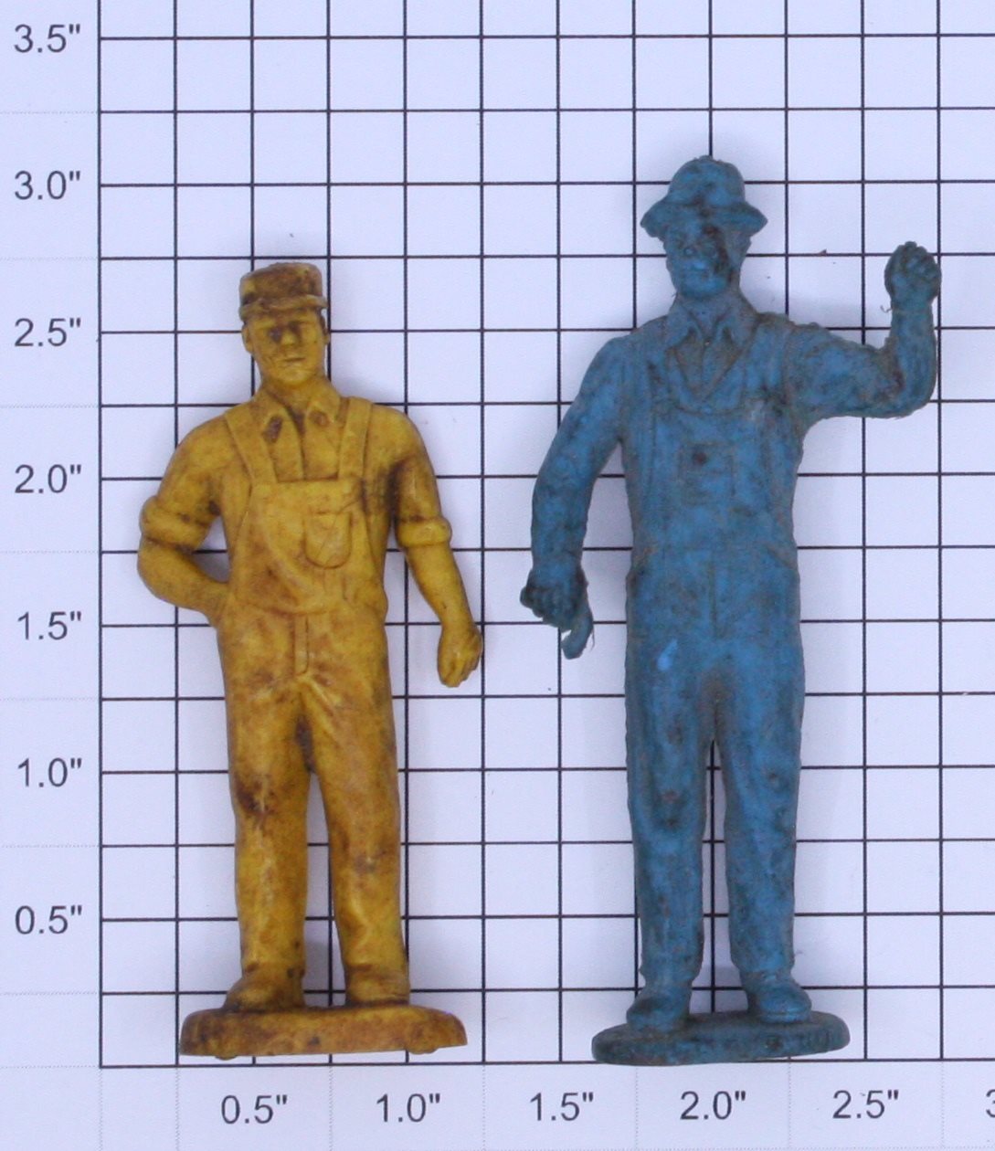 Acme 0707-1232 O Gauge Service Station Attendants Figure Assortment (Bag of 2)