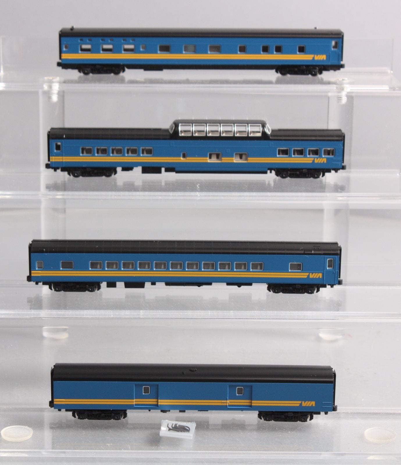 Kato 106-098 N Scale VIA Rail 4pk Smoothside Passenger Cars