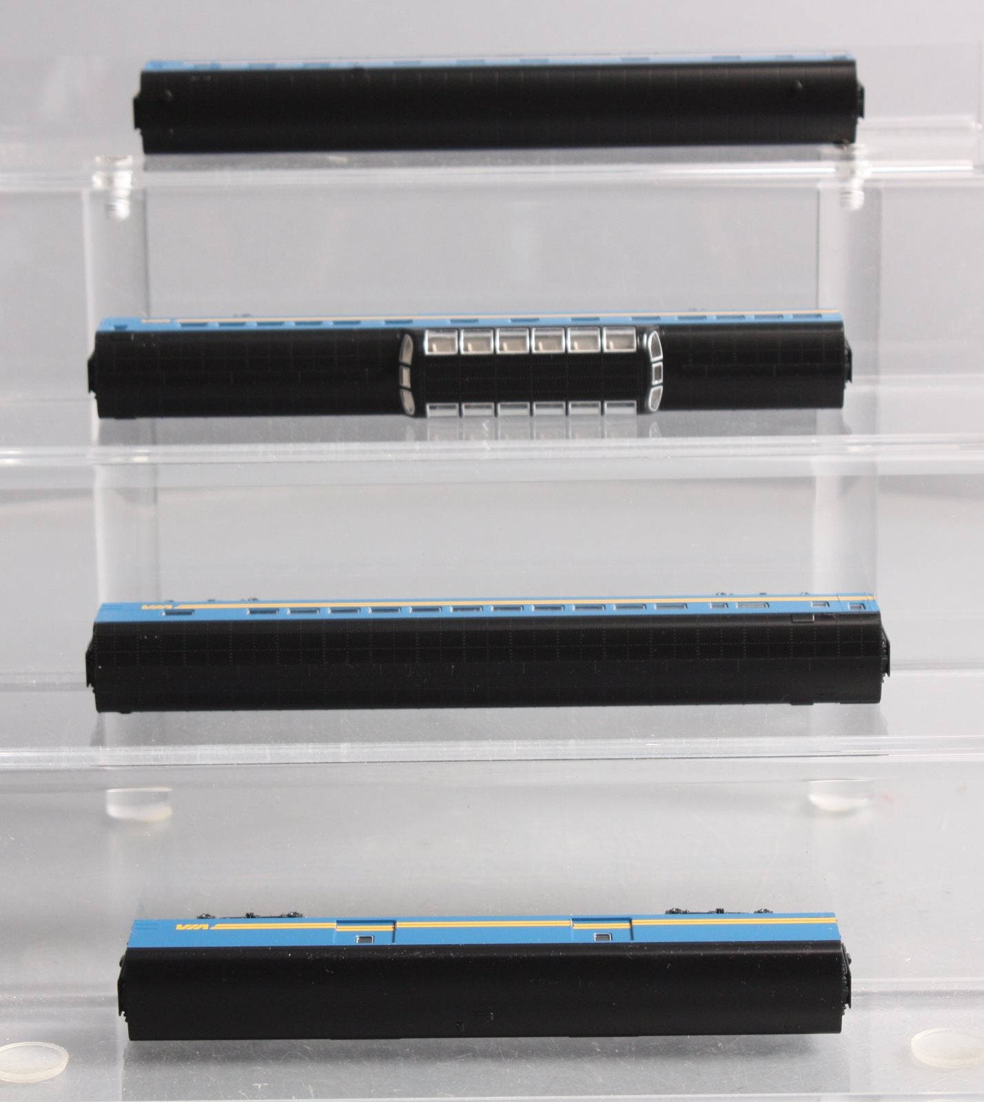 Kato 106-098 N Scale VIA Rail 4pk Smoothside Passenger Cars