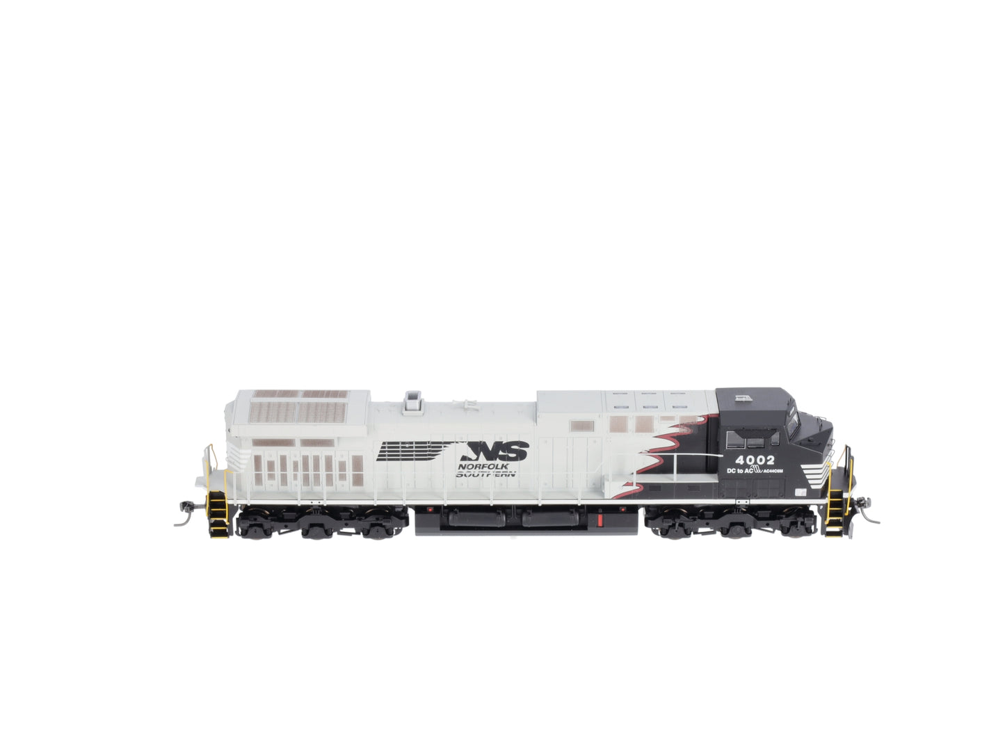 Roundhouse 97256 HO Norfolk Southern AC44C6M Diesel Locomotive  #4002