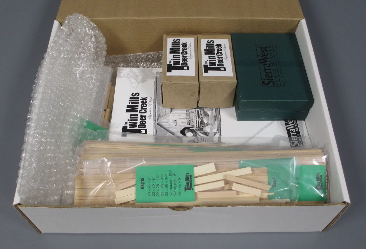 Sierra West HO Scale The Twin Mills at Deer Creek Building Kit